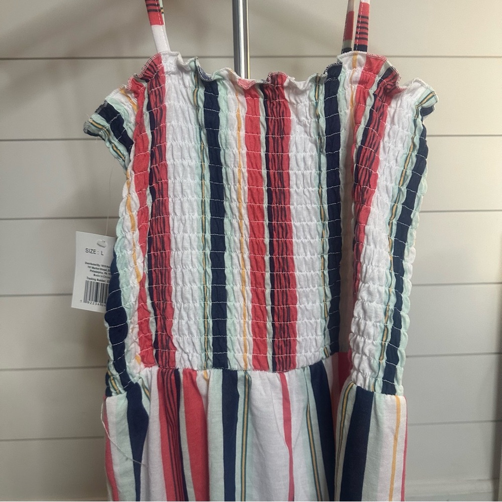 5 STYLE Striped Romper With Button Detail Perfect For Spring/Summer - Picture 5 of 5